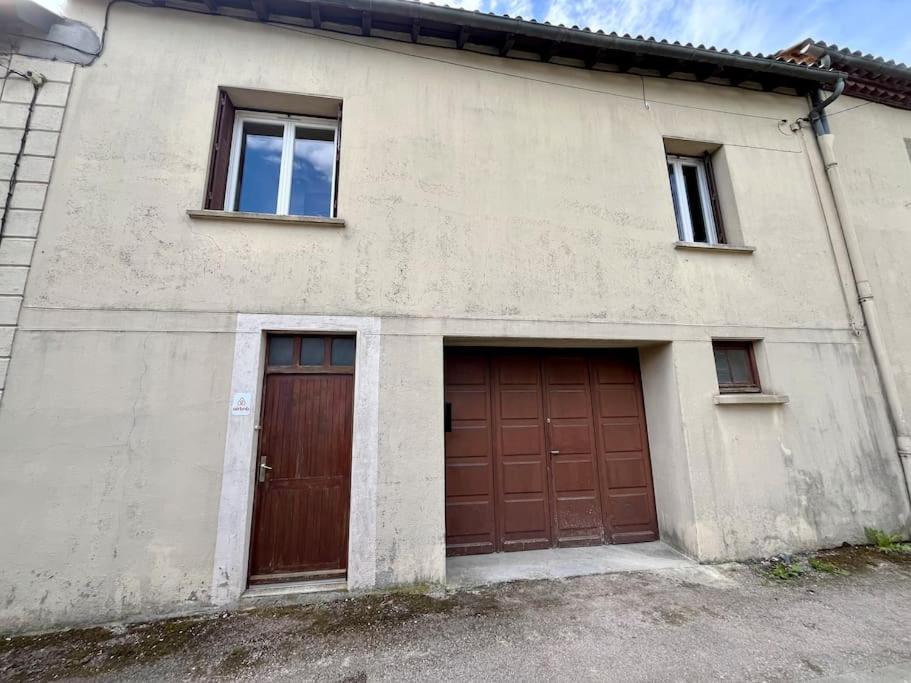La Petite Ourse Maison De Village A Oust Esterno foto